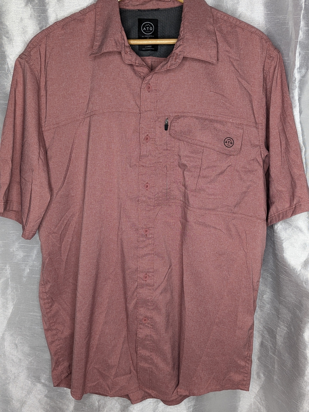 Wrangler ATG All Terrain Gear Men's L Short Sleeve Button-Up Shirt, Trendy Fresh